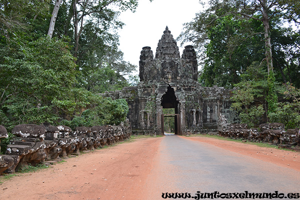 Entrada de Angkor Thom