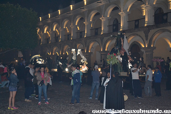 Procesion de noche