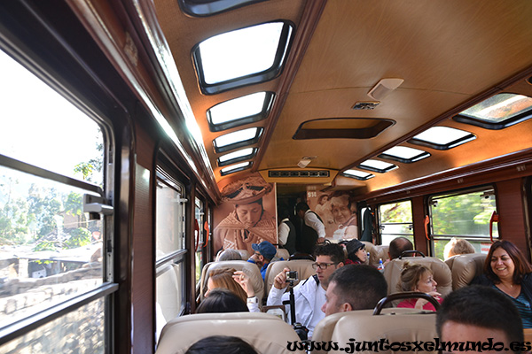 Tren Ollantaytambo a Aguas Calientes 1