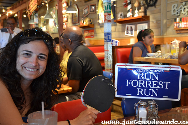 Comiendo en Bubba Gump 2