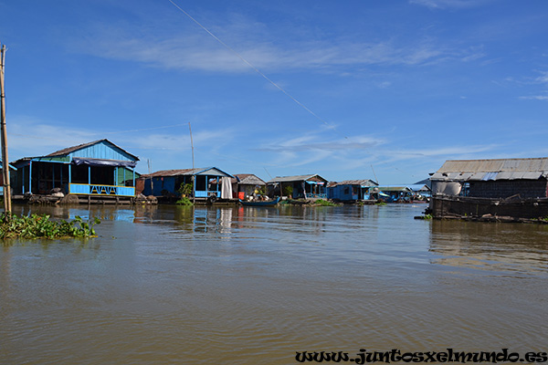 Pueblo flotante 1