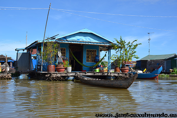 Pueblo flotante 2