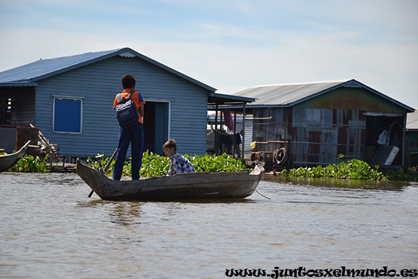 Pueblo flotante 8