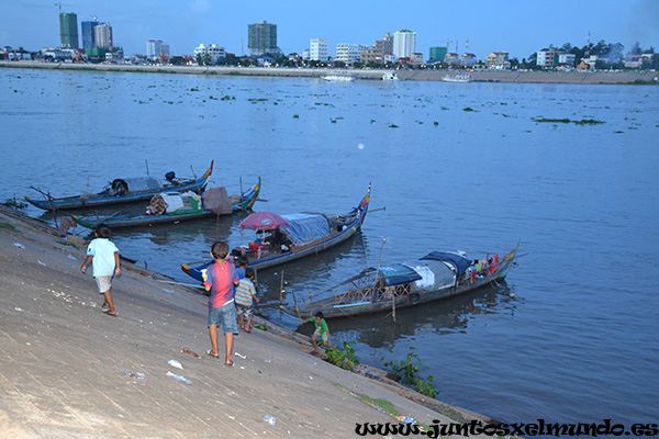 Ribera Mekong 2