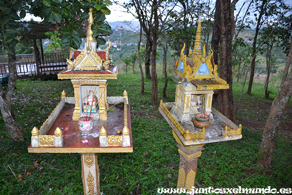 Phnom Dohkrormom Pagoda 5