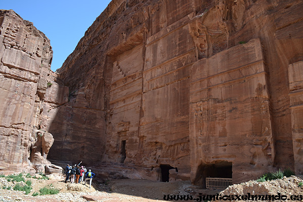 Petra La avenida de las fachadas 3