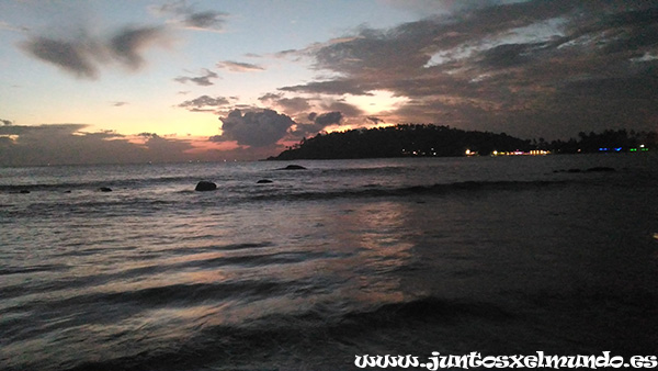 Playa de Mirissa Atardecer