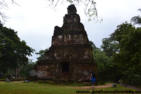 Satmahal Prasada