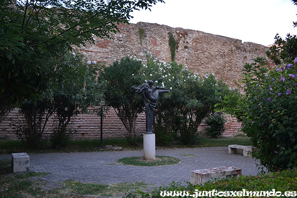 Durrës - Muralla y castillo