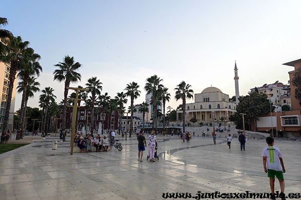 Durrës - Plaza Liria
