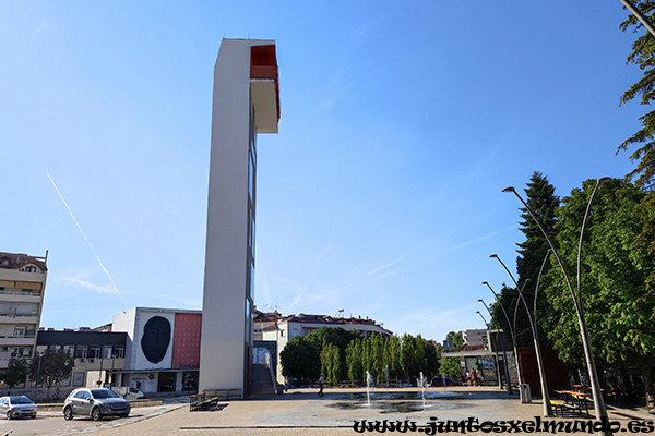 Korça - Torre roja