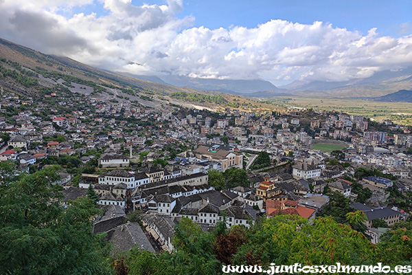 Gjirokastra - Castillo