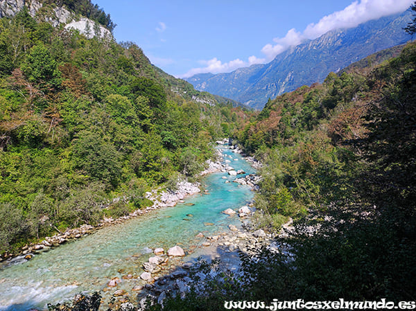 Camino a la cascada Kozjak