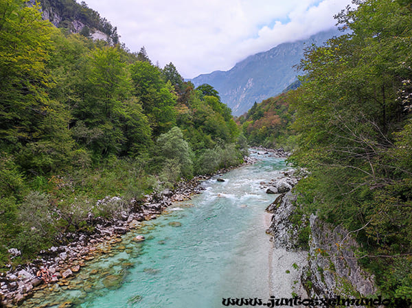 Camino a la cascada Kozjak