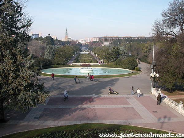 Zaragoza Parque Grande Jose Antonio Labordeta