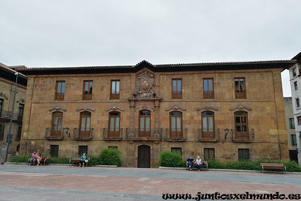 Oviedo Plaza de la Catedral 2