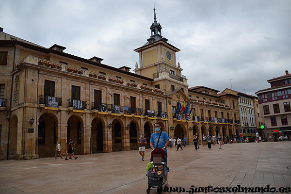 Oviedo Plaza de la Constitucion 1