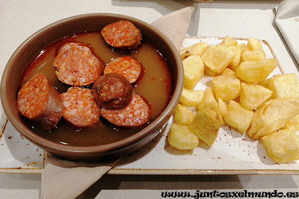 Chorizo a la sidra