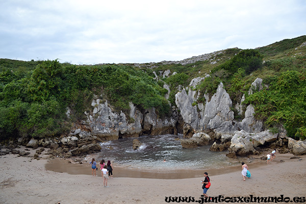 Playa de Gulpiyuri 1