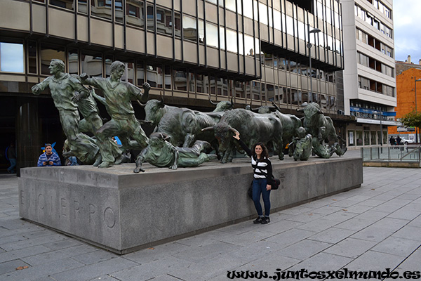 Pamplona Monumento al encierro