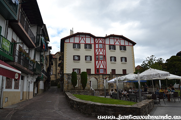 Hondarribia Plaza Apezpiku 1