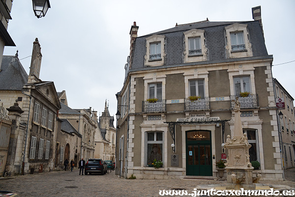 Bourges 3