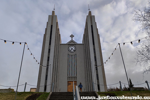 Akureyri Iglesia 2