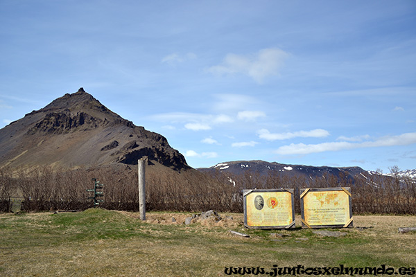 Arnarstapi Monumento a Julio Verne