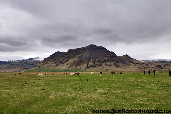 Camino a Skogafoss Eyjafjallajokull 2