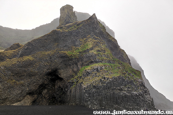 Reynisfjara Beach 1