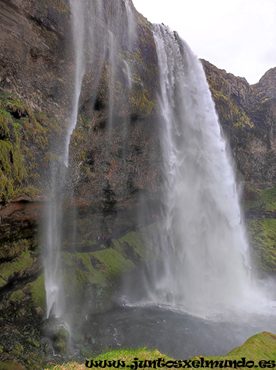 Seljalandsfoss 7