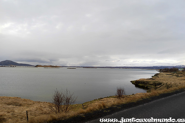 Lago Myvatn 2