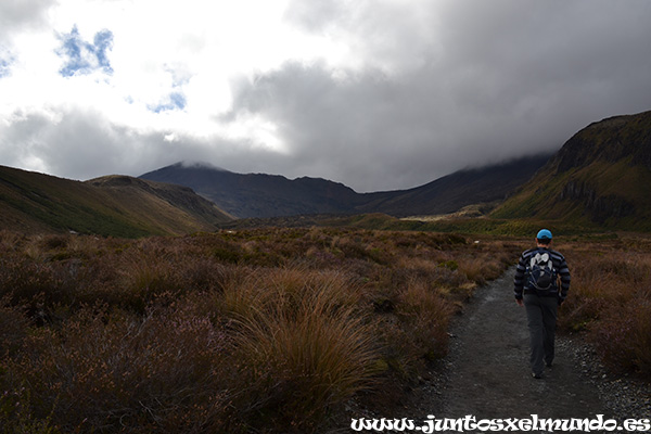 Tongariro Alpine Crossing 2