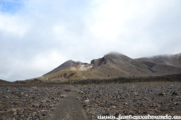 Tongariro Alpine Crossing 9