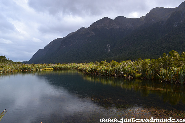 Mirror Lakes 2