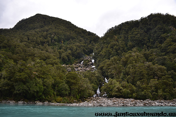 Roaring Billy falls